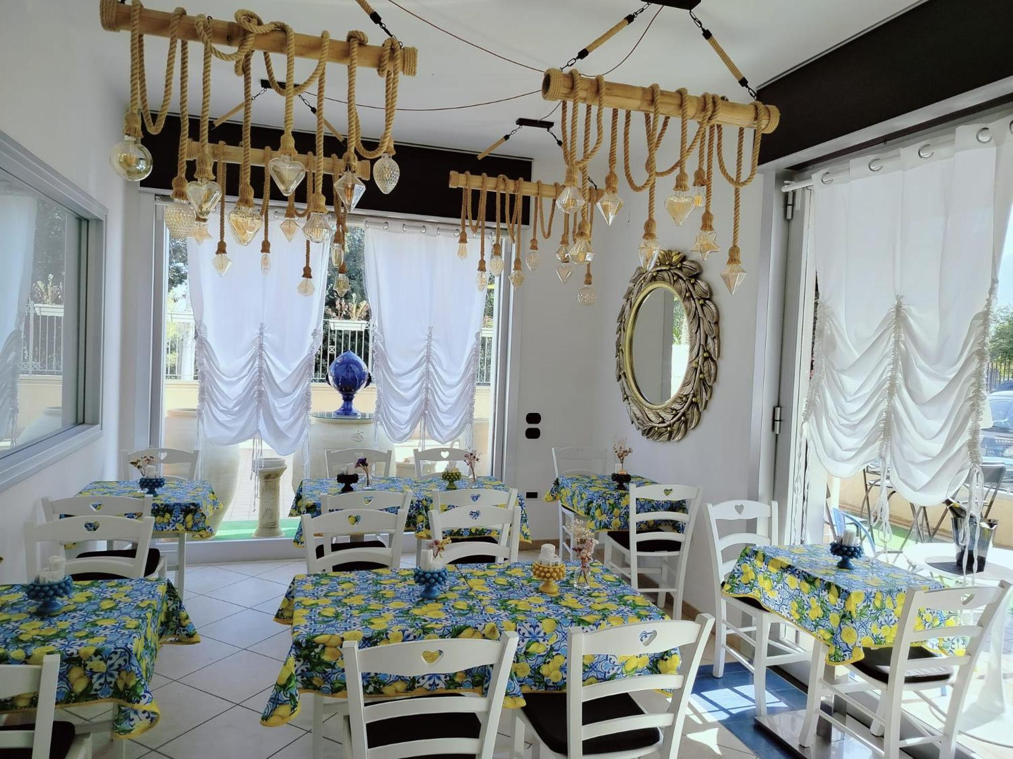 Costa Costa Rooms Sant'Egidio del Monte Albino Екстериор снимка